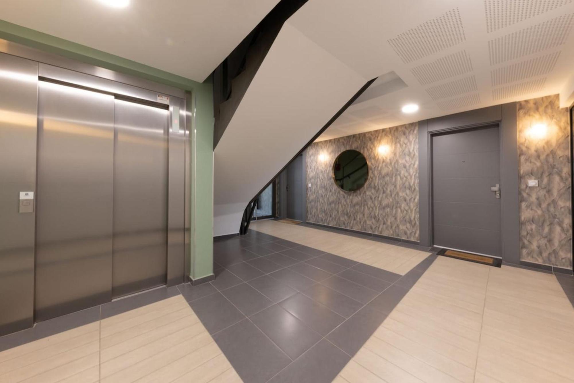 06Ah - Superb Waterfront T2 - Swimming Pool Leilighet Villeneuve-Loubet Eksteriør bilde